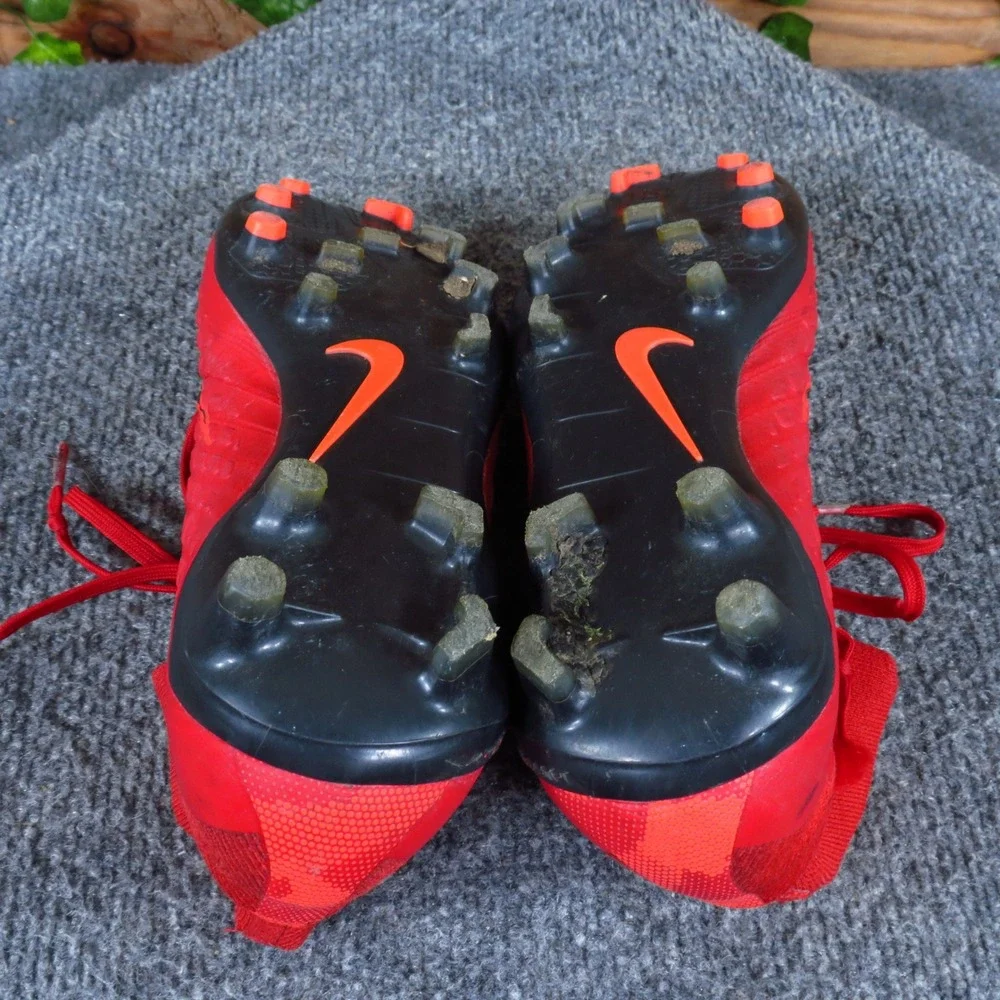 Nike Hypervenom Phantom III Kids Soccer Cleats Size 4.5 Firm Ground Red Black
